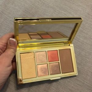 Tom Ford shade and illuminate face and eye palette